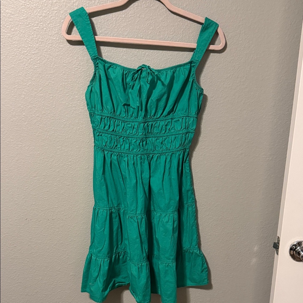 Green Sleeveless Dress